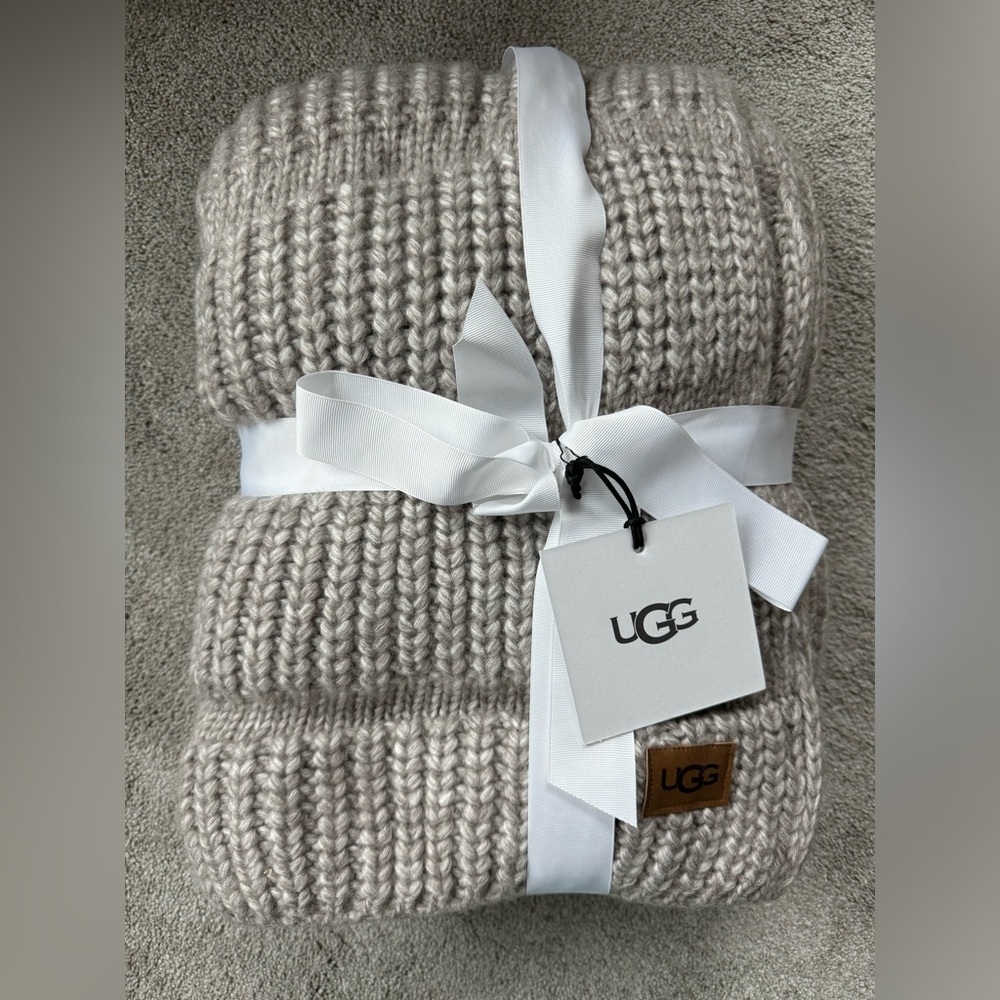 UGG Home Collection Throw Blanket